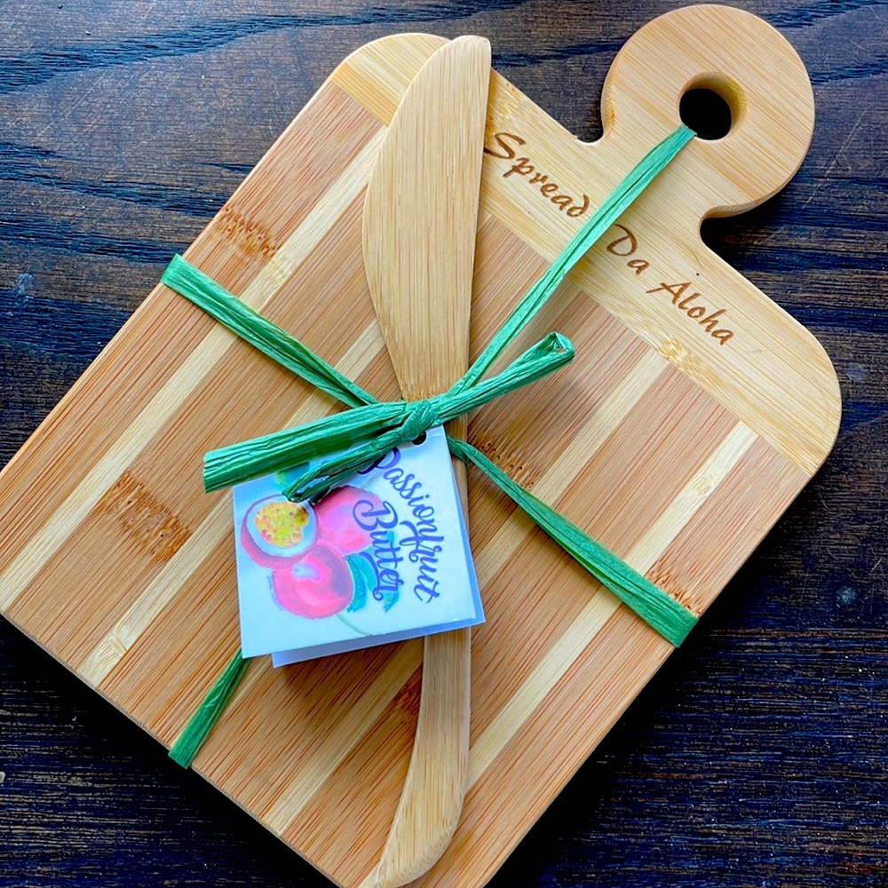 Striped Paddle with spreader mini cheese board